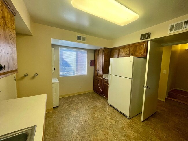 Photo - 755 Firenze Pl Unit B