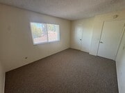 Photo - Updated 2 Bed / 1 Bath Condo in Lakeside