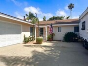 Photo - 2065 Abbott St