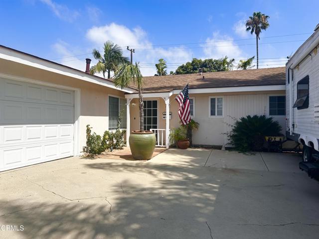 Photo - 2065 Abbott St