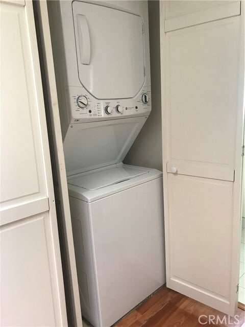 Photo - 880 Via Mendoza