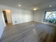 Photo - 519 Stratford Ct Unit C