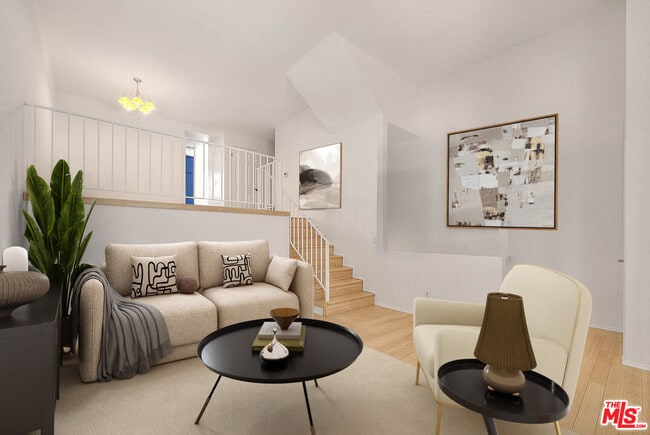 Photo - 8741 Darby Ave