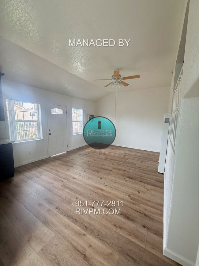 Photo - 24140 Atwood Ave Unit 24140