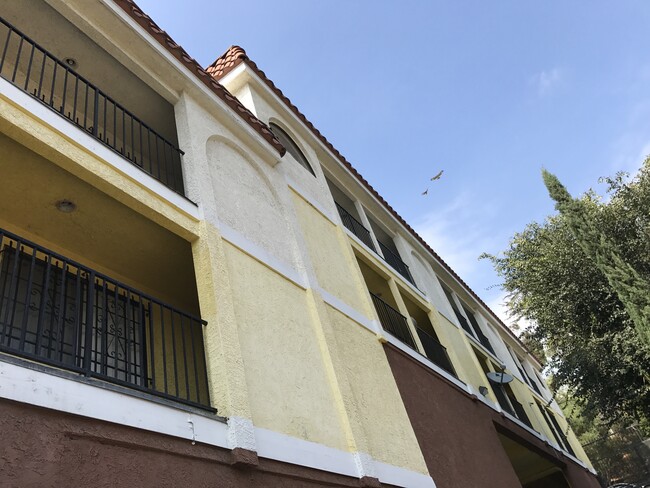 Photo - 1285 Vin Scully Ave Unit 5