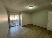 Photo - 2012 E 73rd St