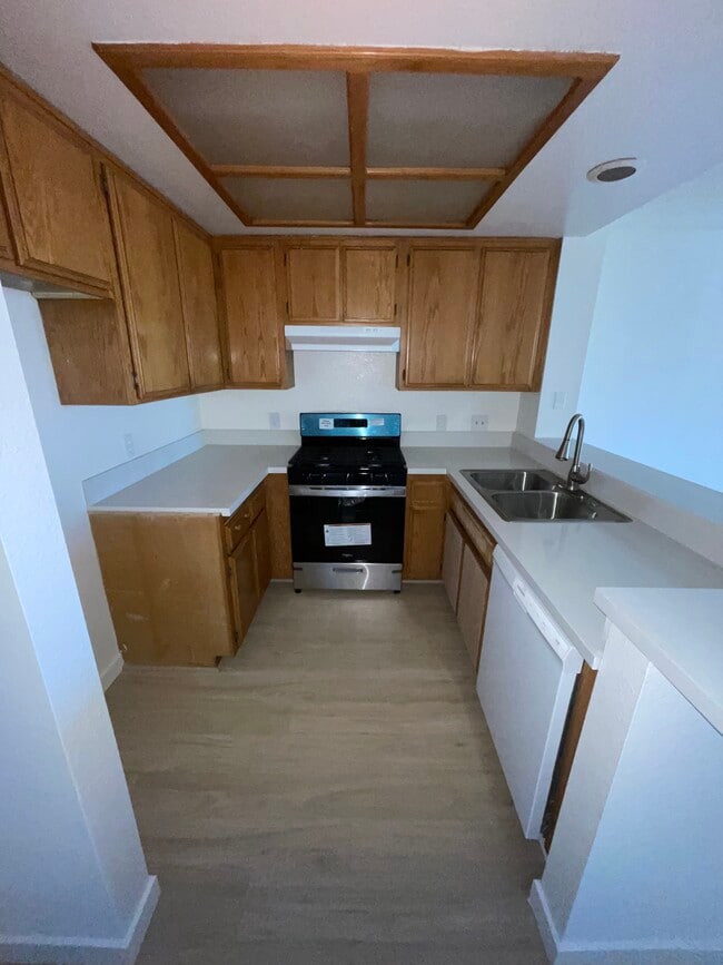 Photo - 11707 Otsego St Unit F