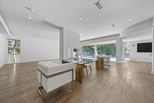 Photo - 1455 S Castello-