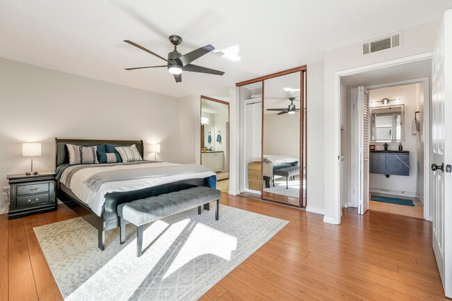 Photo - 6747 Friars Rd Unit 113