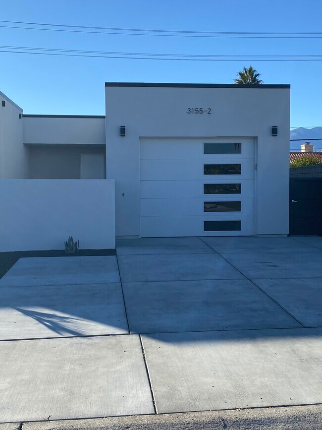 Building Photo - 3155-3152 E San Juan Rd Rental