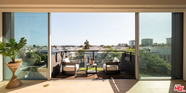 Photo - 8899 Beverly Blvd Unit 6G