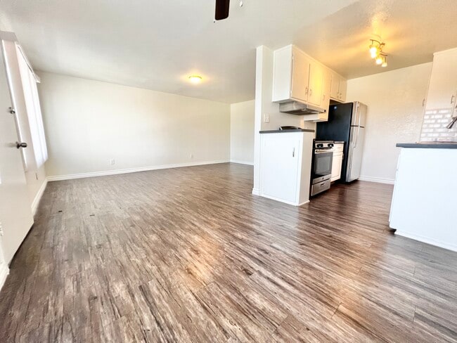 Photo - 5640 S La Brea Ave Apartment Unit 16B