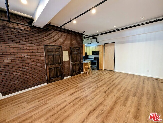 Photo - 312 W 5th St Unit 1103