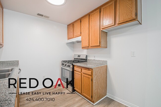 Photo - 326 S Westlake Ave Unit 204