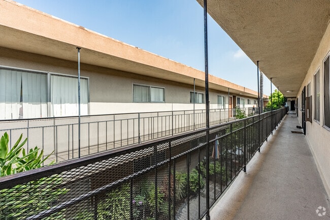 Alternate - Carson Palms Apartments