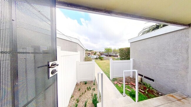 Photo - WALK TO SDSU! 5 bed 2 bath House w/ A/C