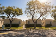 Photo - Centinela Apartments