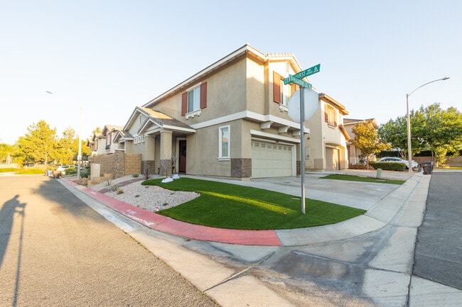 Building Photo - 3327 Barkstone Dr