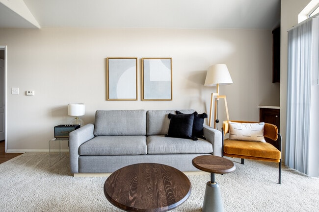 Photo - 518 N Gramercy Pl Unit ID9356A
