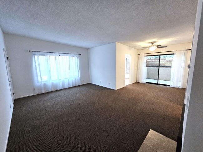 Photo - 2349 S Bentley Ave