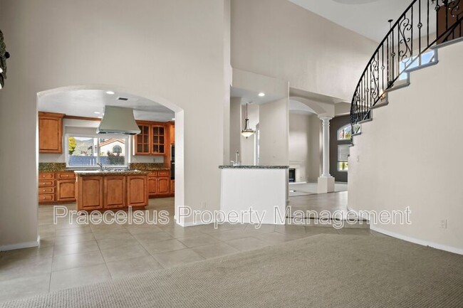 Photo - 500 Zinfandel Terrace