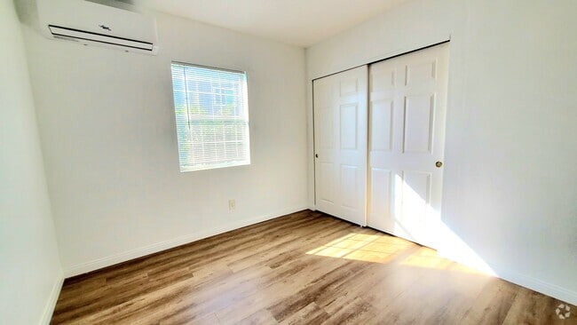 Building Photo - 4085 Carlota Blvd Rental