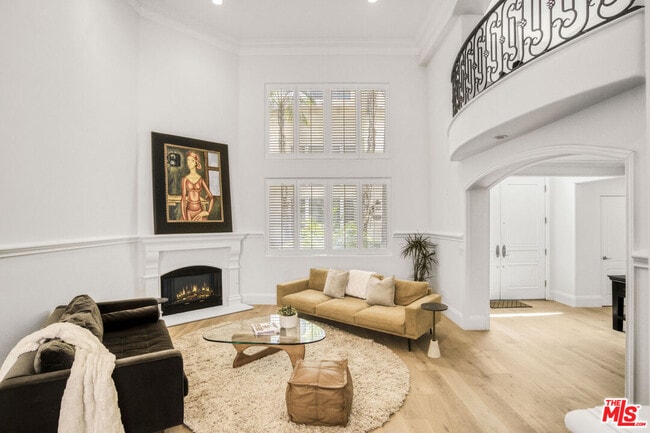 Photo - 11974 Mayfield Ave Unit 6