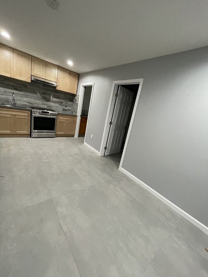 Photo - 116 S Helberta Ave House