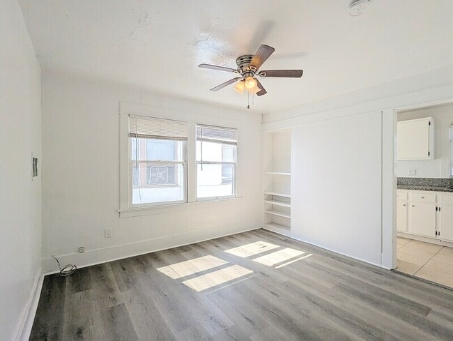 Photo - 419 N Virginia Ct