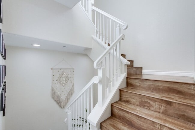 Photo - Spacious 3 Bed / 3 Bath Townhome with 2-Car Garage in Gated San Marcos Community
