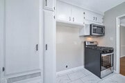 Photo - 91 S Meridith Ave Apartment Unit 4
