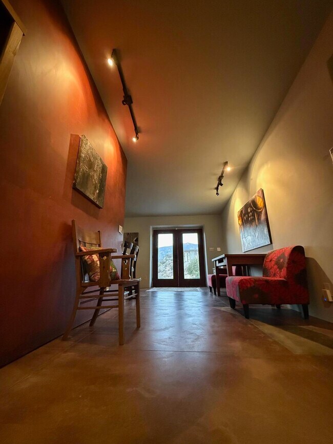 Photo - 60913 Manzanita Rd