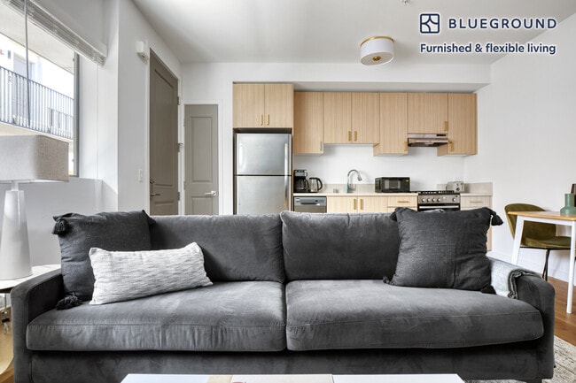 Photo - 3638 Motor Ave Unit SI FL5-ID805