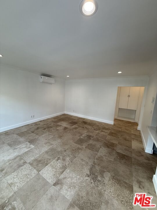 Photo - 13632 Cerise Ave