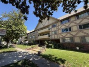 Photo - 600 W Stocker St Condo Unit 312