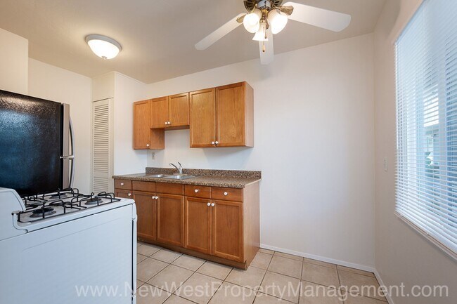 Photo - 553 22nd St