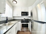 Photo - 1661 N Bronson Ave Unit 9