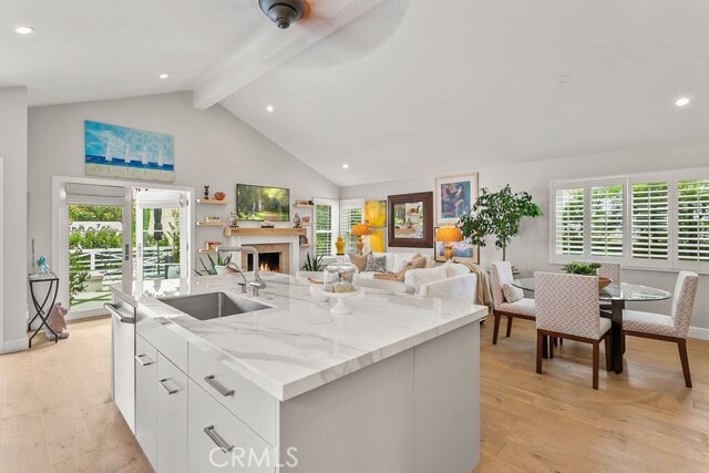 Photo - 409 Poinsettia Ave