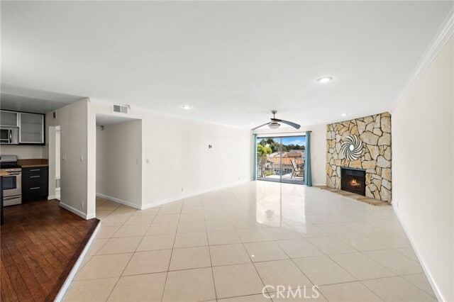 Building Photo - 2501 S El Camino Real Unit 213