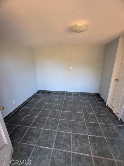 Building Photo - 3248 W 112th St Rental