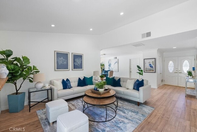 Building Photo - 27241 Via Burgos