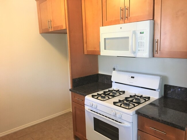 Photo - Parr, 10424-10425 Unit 10425 #D