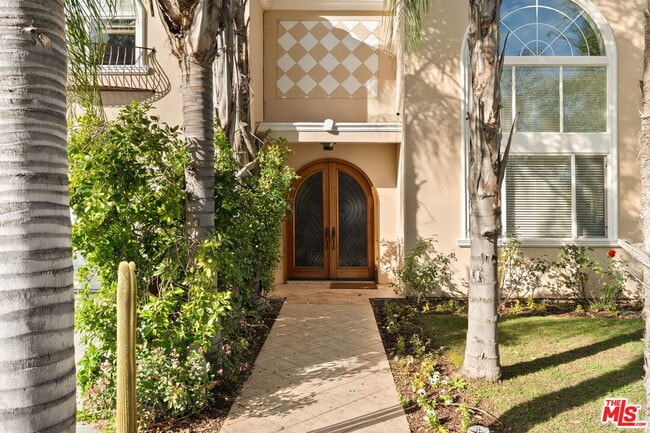 Photo - 5217 Etiwanda Ave