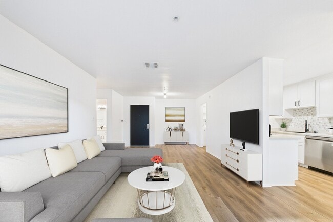 Photo - Alur Apartments
