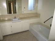 Photo - 839 S Plymouth Blvd Apartment Unit 3