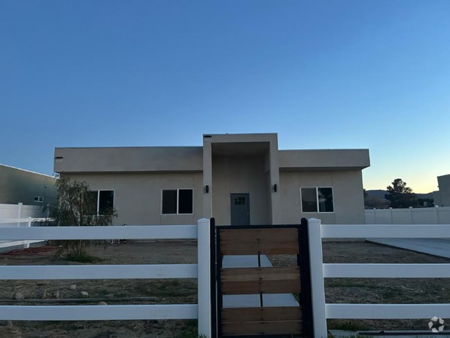Building Photo - 9228 E Ave T Rental