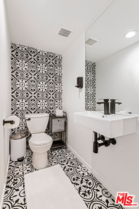 Photo - 717 Huntley Dr