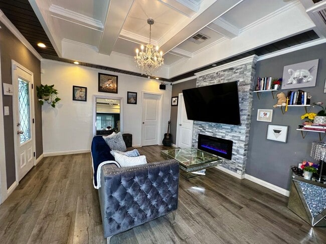 Photo - 18408 E Covina Blvd