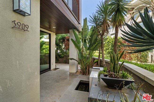 Photo - 5909 Coral Pl