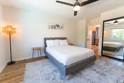 Photo - 1319 Havenhurst Dr Apartments